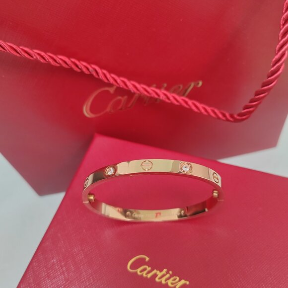 Cartier Wide Four-Diamond Classic Bracelet in Rose Gold - Picture 5 of 7